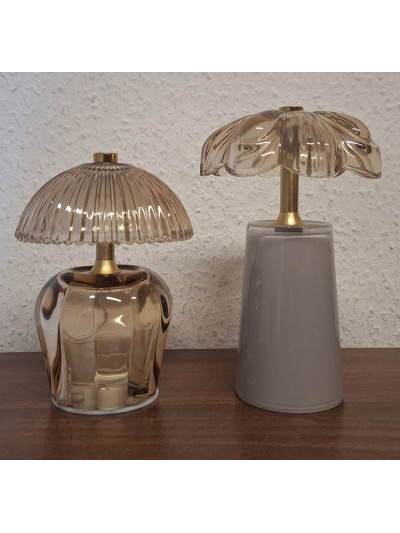 LED Lampe Blume Grün 18x11cm aus Glas mit Timer