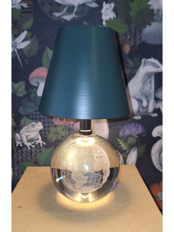 LED Tischlampe mit Globus Gravur aus Glas, Grün mit Touch Dimmer 18cm