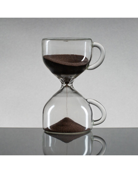 Kaffeepause Sanduhr 15 Minuten Pause, Glas mit Kaffeepulver