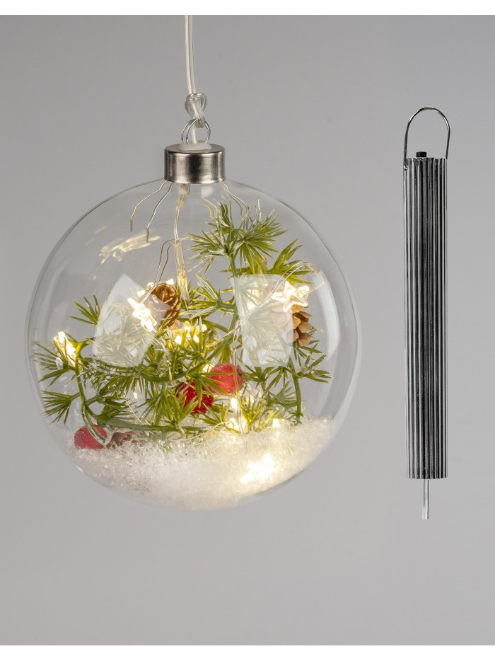 LED Glaskugel Winterzeit 12cm mit Kiefern und Beeren, hängend