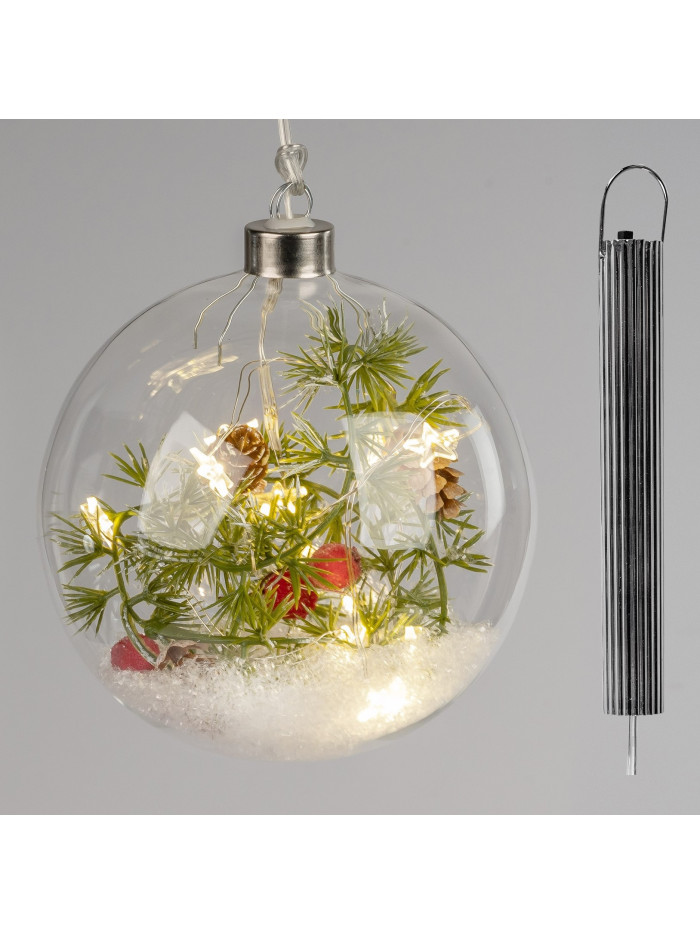 LED Glaskugel Winterzeit 15cm mit Kiefern und Beeren, hängend