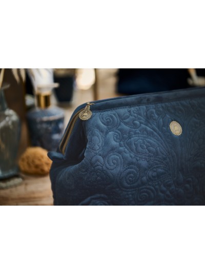 Kosmetiktasche Small Velvet Quiltey Days Blue 19 x 12 x 8,5 cm Kosmetiktasche Small Velvet Quiltey Days Blue 19 x 12 x 8,5 cm