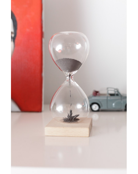 Sanduhr mit magnetischem Holzsockel 60 Sekunden durchatmen